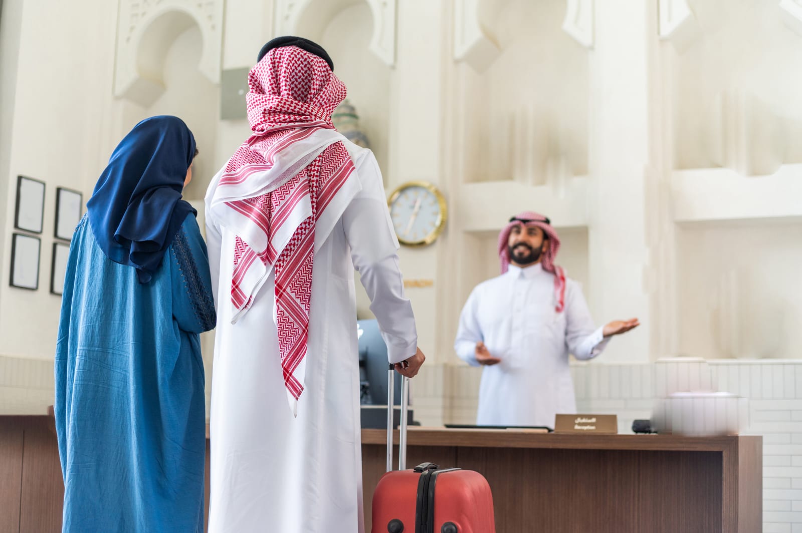 hotel-management-course-htmi