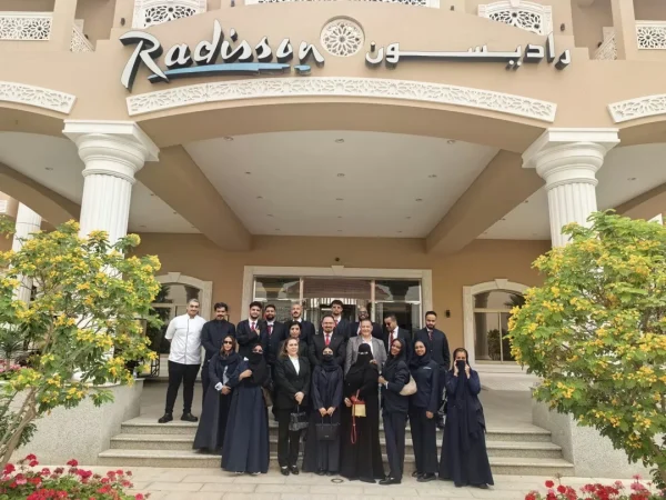 A field visit for HTMi Riyadh trainees in the Rooms Division program to the Radisson Blu Airport Hotel. (2)