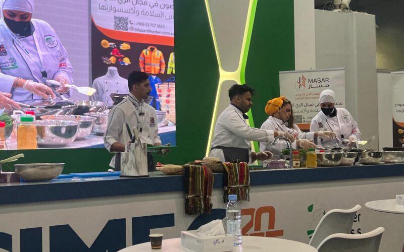 The second day of HTMi Riyadh trainees’ participation in the Saudi International Marine Exhibition (SIMEC), at the Riyadh International Convention and Exhibition Center (3)